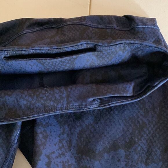 Snake print Navy Black‎ Biker Spandex Gym workout Shorts small - Picture 9 of 9